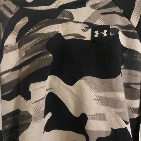 Under Armour Camo Hoodie - Picture 3 of 6